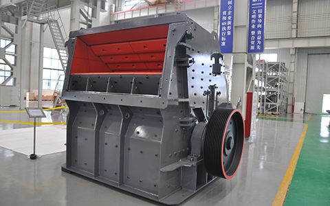 電機(jī)功率200kW，應(yīng)該配置哪種破碎機(jī)?